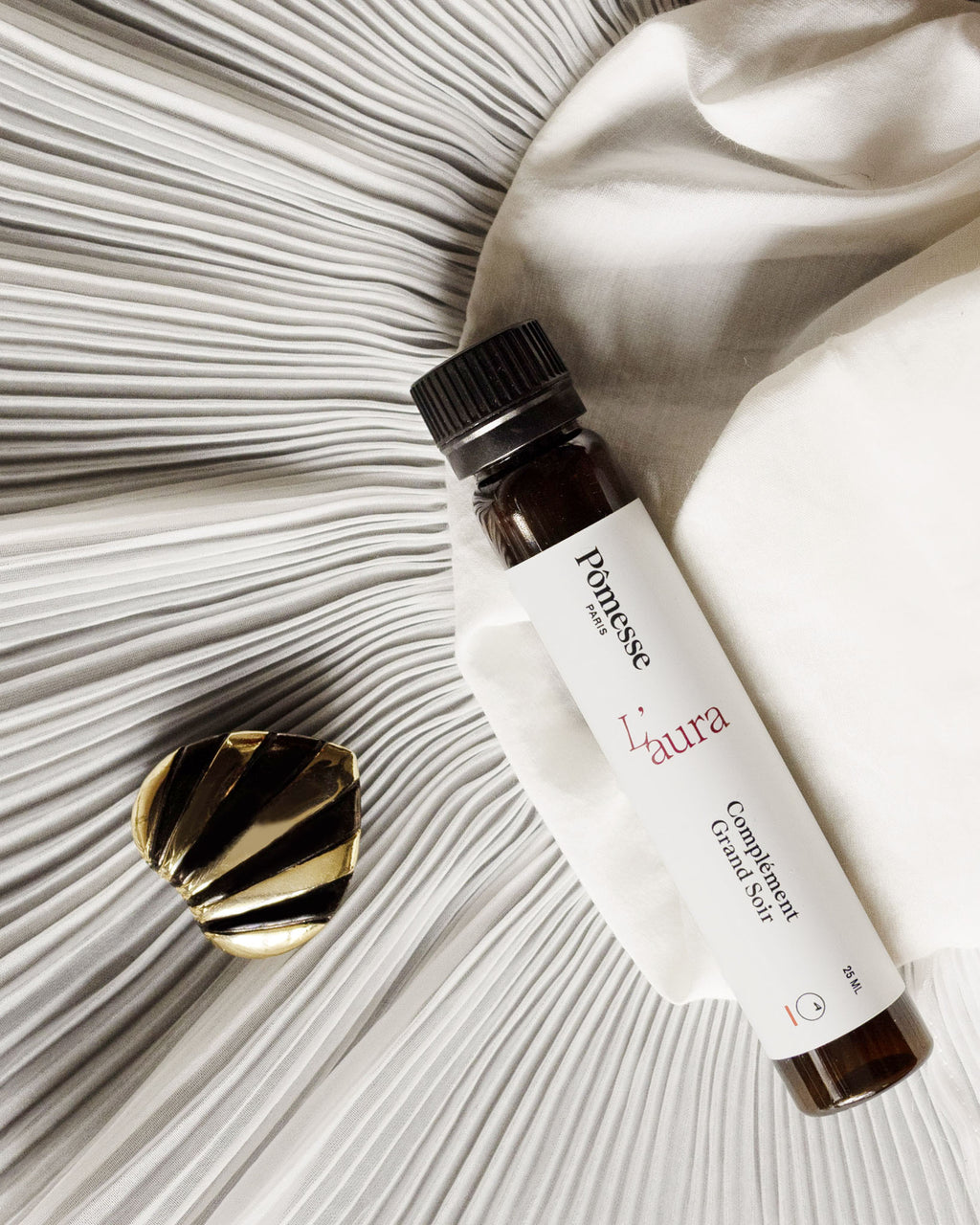 Pomesse Paris L'Aura Complement Grand Soir Still Life