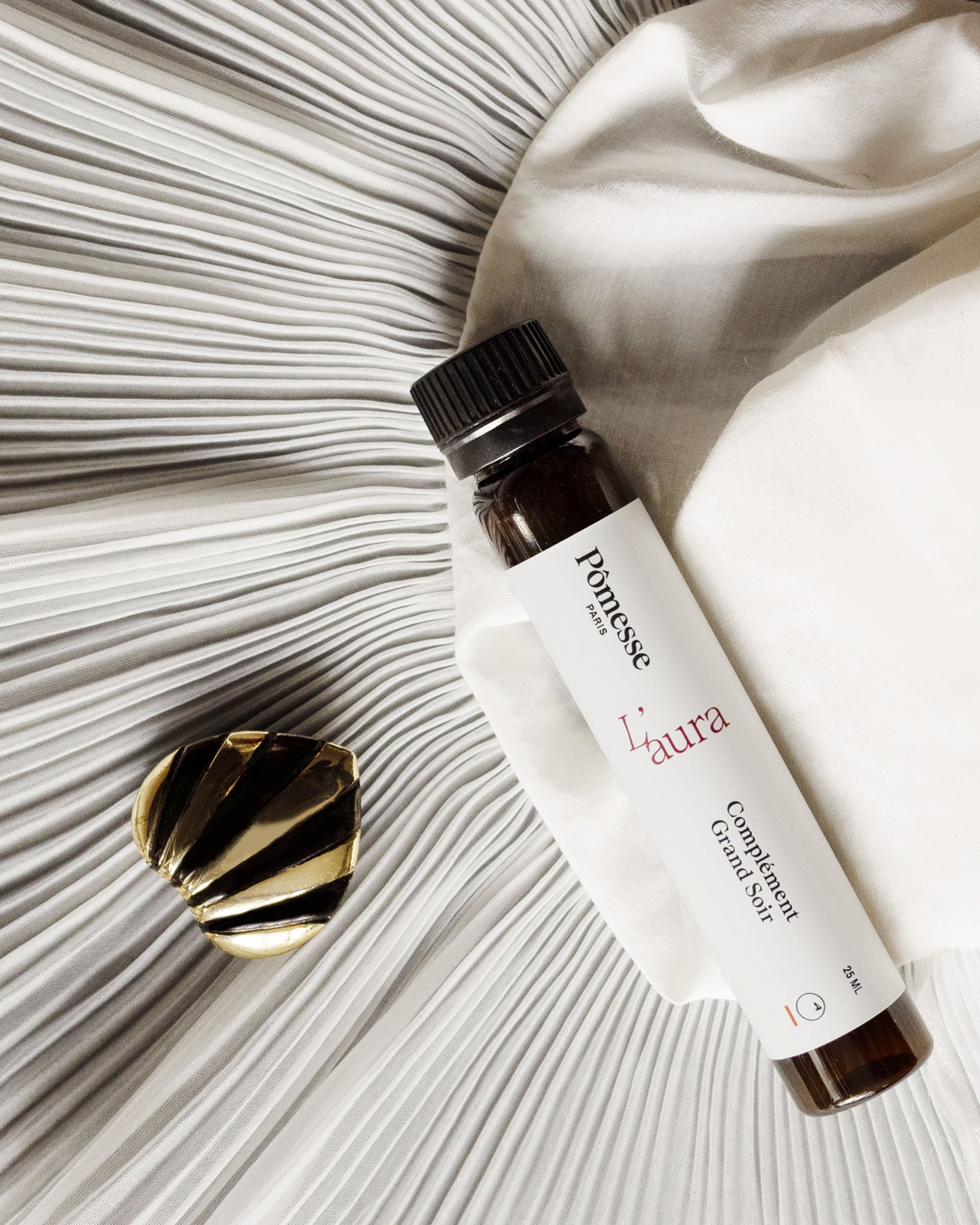 Pomesse Paris L'Aura Complement Grand Soir Still Life